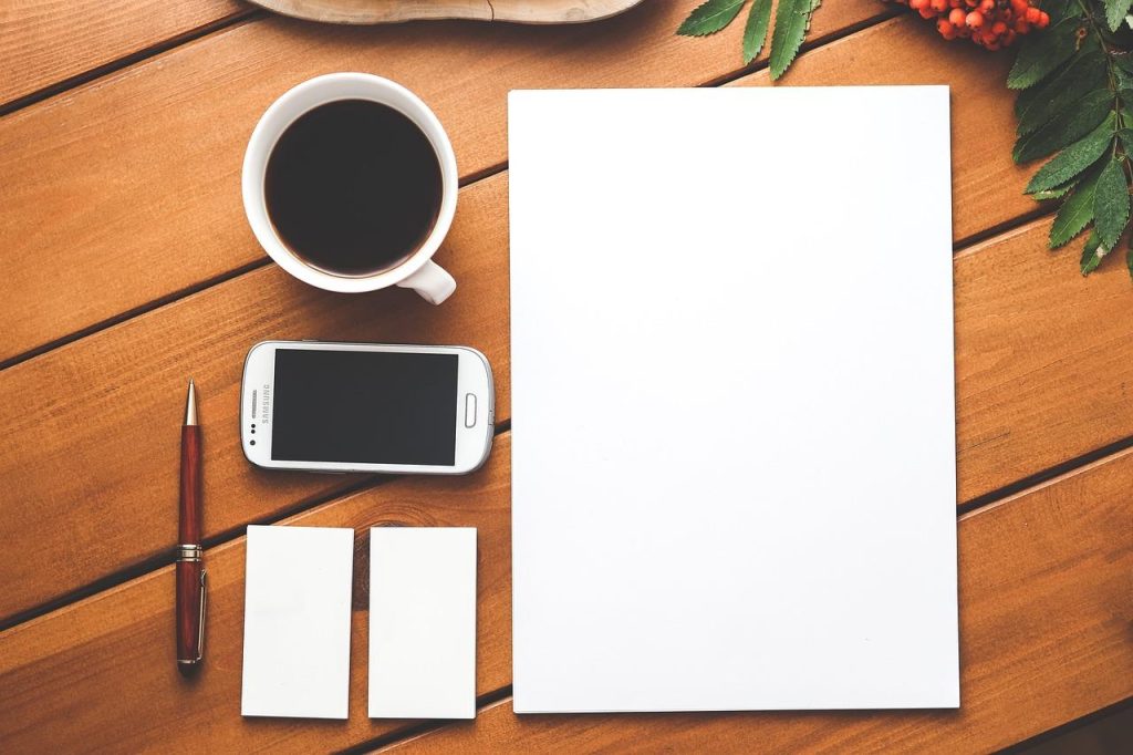 Het perfecte bureau met ergonomische hoogte, opbergruimte en modern design voor productief werken